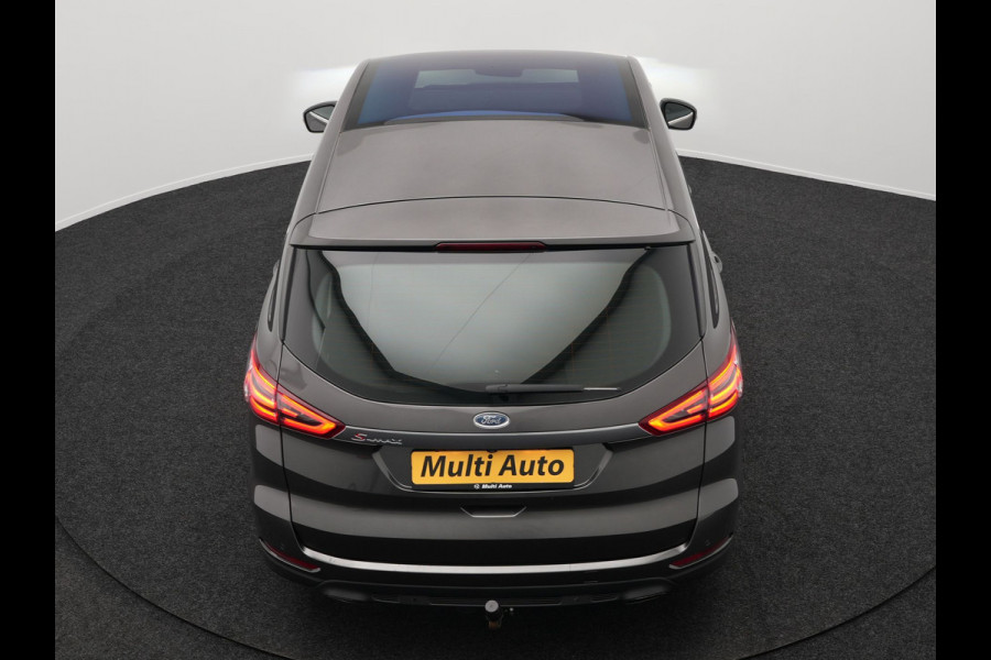 Ford S-Max 2.0 Titanium Automaat 7-Persoons 240pk | Trekhaak Afneembaar |  Panodak | Navigatie | Carplay | Sfeerverlichting | DAB | Camera | Cruise Control | Elektrische Achterklep |