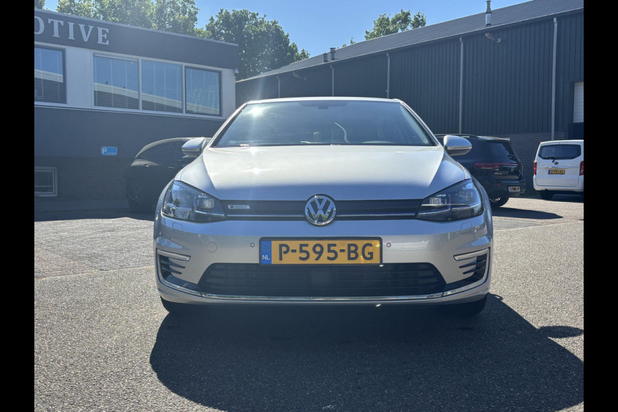 Volkswagen e-Golf e-Golf STOELVERWARMING | KEYLESS | RIJKLAAR INCL. 12 MND. BOVAGGARANTIE
