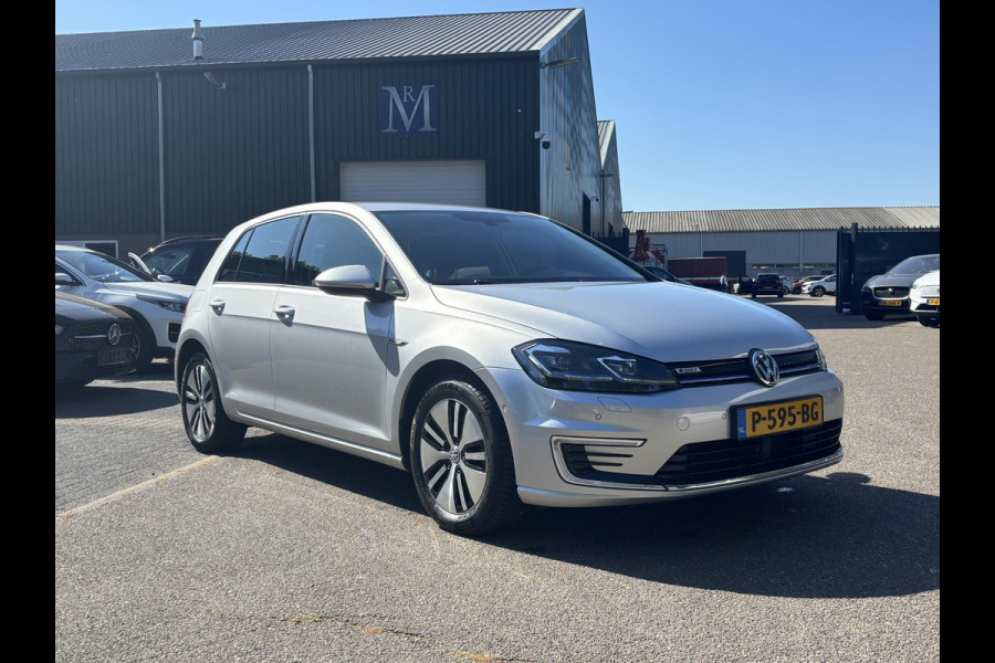 Volkswagen e-Golf e-Golf STOELVERWARMING | KEYLESS | RIJKLAAR INCL. 12 MND. BOVAGGARANTIE