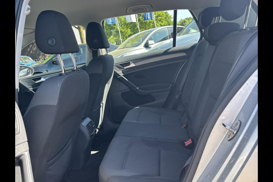 Volkswagen e-Golf e-Golf STOELVERWARMING | KEYLESS | RIJKLAAR INCL. 12 MND. BOVAGGARANTIE
