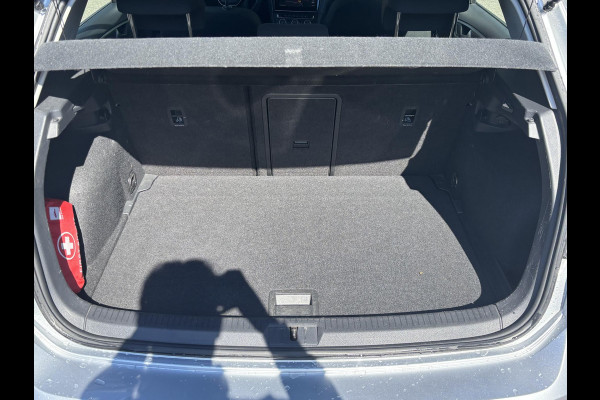 Volkswagen e-Golf e-Golf STOELVERWARMING | KEYLESS | RIJKLAAR INCL. 12 MND. BOVAGGARANTIE