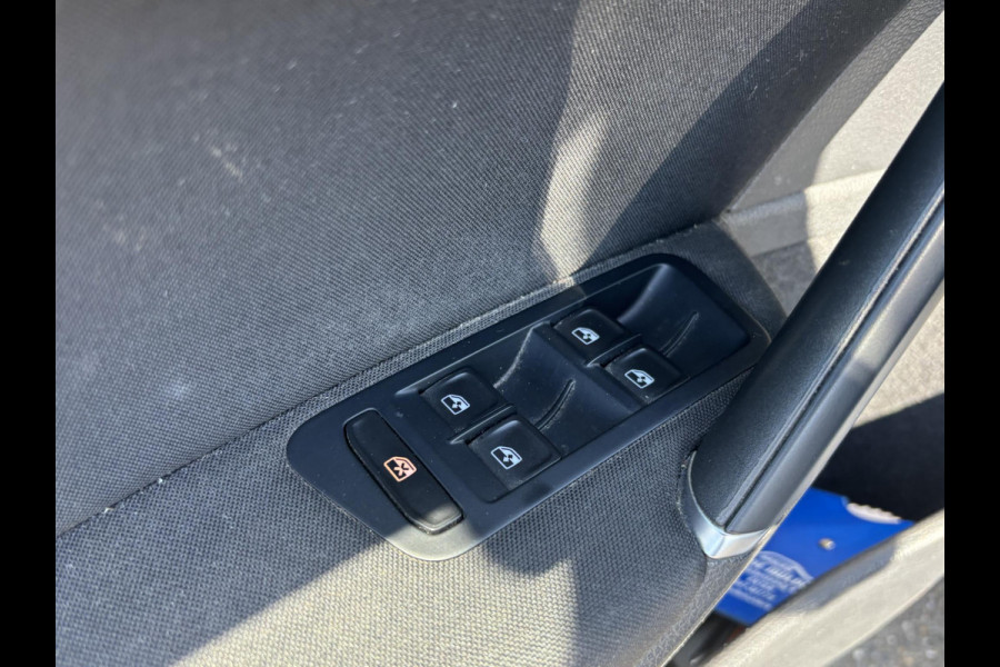 Volkswagen e-Golf e-Golf STOELVERWARMING | KEYLESS | RIJKLAAR INCL. 12 MND. BOVAGGARANTIE