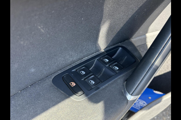 Volkswagen e-Golf e-Golf STOELVERWARMING | KEYLESS | RIJKLAAR INCL. 12 MND. BOVAGGARANTIE