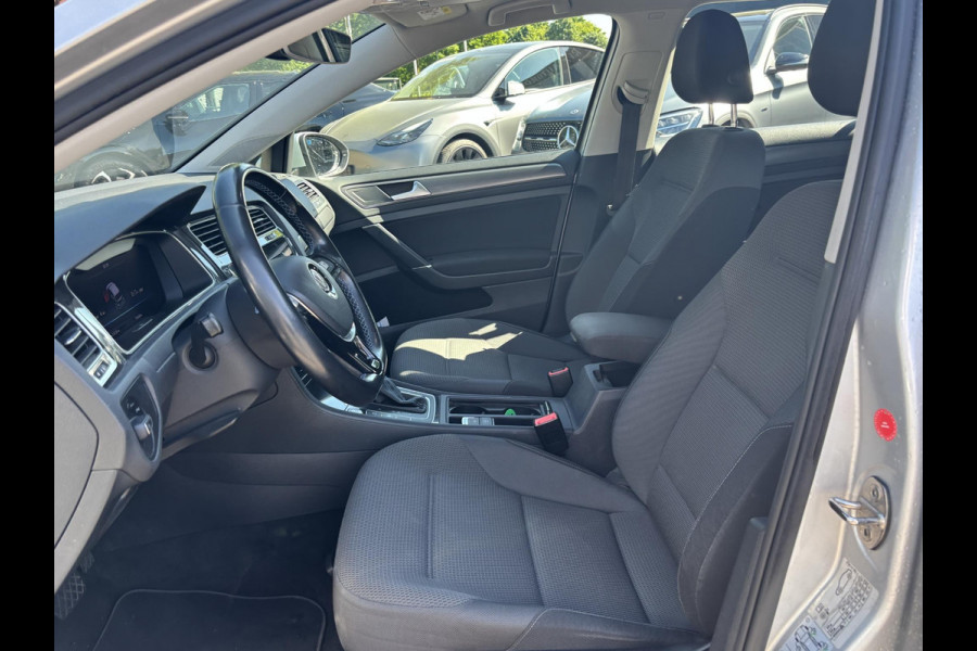 Volkswagen e-Golf e-Golf STOELVERWARMING | KEYLESS | RIJKLAAR INCL. 12 MND. BOVAGGARANTIE