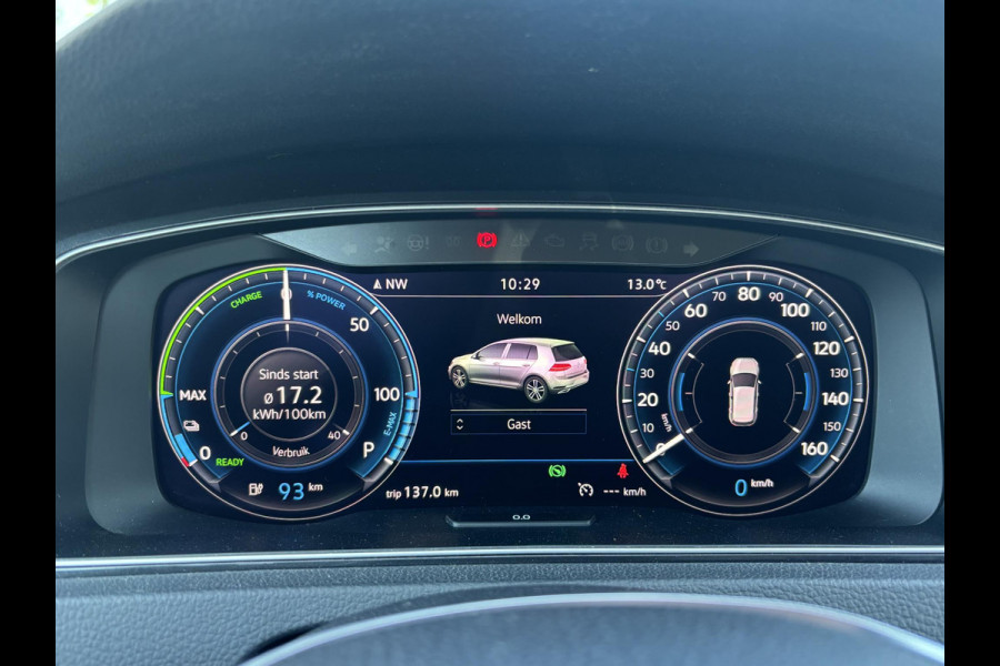 Volkswagen e-Golf e-Golf STOELVERWARMING | KEYLESS | RIJKLAAR INCL. 12 MND. BOVAGGARANTIE