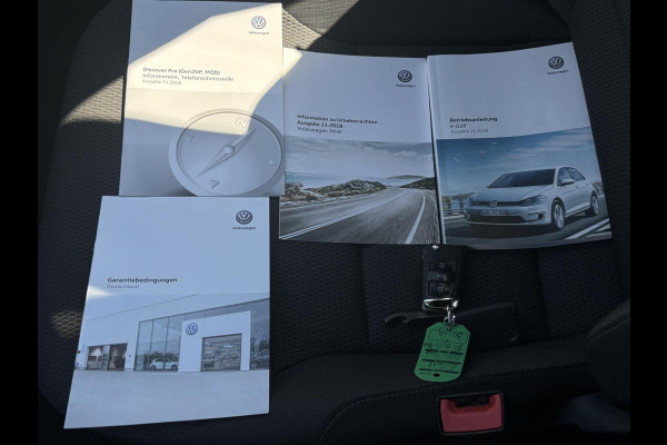 Volkswagen e-Golf e-Golf STOELVERWARMING | KEYLESS | RIJKLAAR INCL. 12 MND. BOVAGGARANTIE