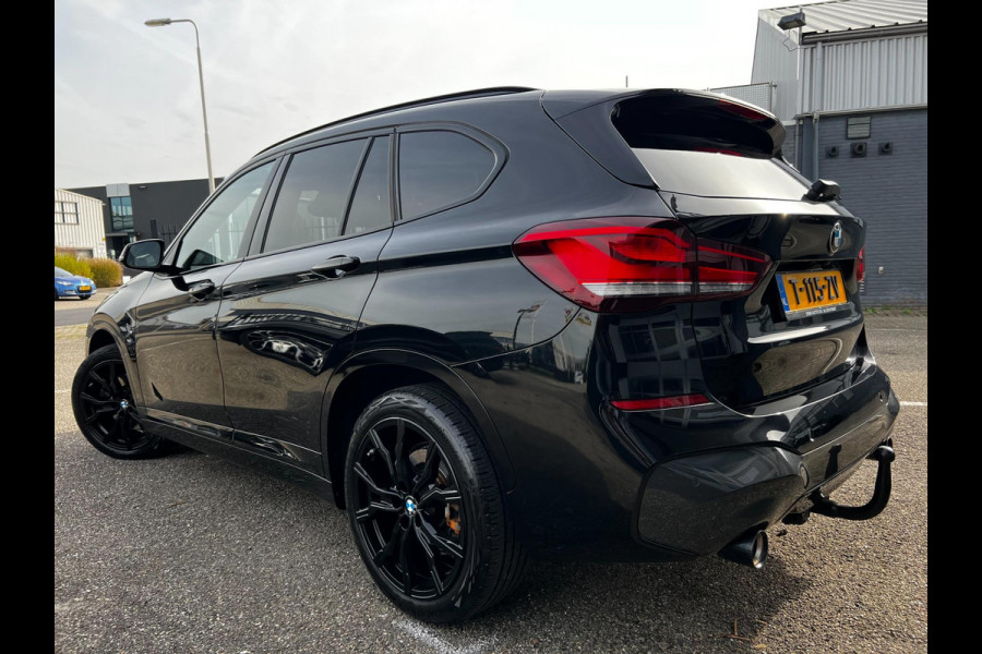 BMW X1 SDrive20i M-SPORT 19'' NAVI/LED/DAB/CARPLAY/ECC/PDC/CRUISE//