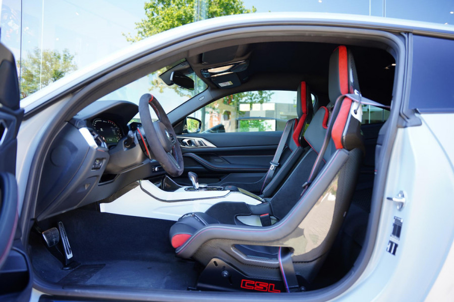 BMW 4 Serie Coupé M4 CSL Nieuw