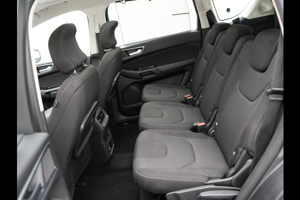 Ford S-Max 2.0 Titanium Automaat 7-Persoons 240pk | Trekhaak Afneembaar |  Panodak | Navigatie | Carplay | Sfeerverlichting | DAB | Camera | Cruise Control | Elektrische Achterklep |