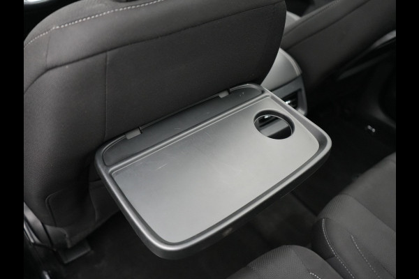 Ford S-Max 2.0 Titanium Automaat 7-Persoons 240pk | Trekhaak Afneembaar |  Panodak | Navigatie | Carplay | Sfeerverlichting | DAB | Camera | Cruise Control | Elektrische Achterklep |