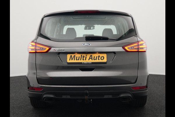 Ford S-Max 2.0 Titanium Automaat 7-Persoons 240pk | Trekhaak Afneembaar |  Panodak | Navigatie | Carplay | Sfeerverlichting | DAB | Camera | Cruise Control | Elektrische Achterklep |