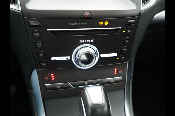 Ford S-Max 2.0 Titanium Automaat 7-Persoons 240pk | Trekhaak Afneembaar |  Panodak | Navigatie | Carplay | Sfeerverlichting | DAB | Camera | Cruise Control | Elektrische Achterklep |