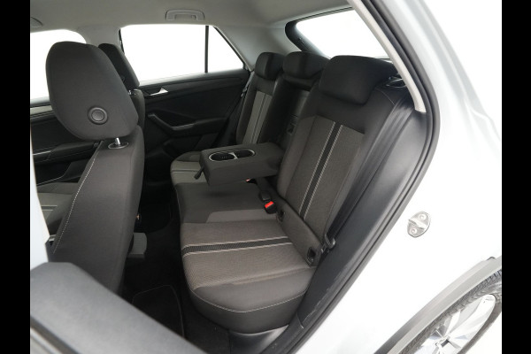 Volkswagen T-Roc 1.0 TSI 110pk Style Virtual Cockpit Clima Pdc Carplay 104