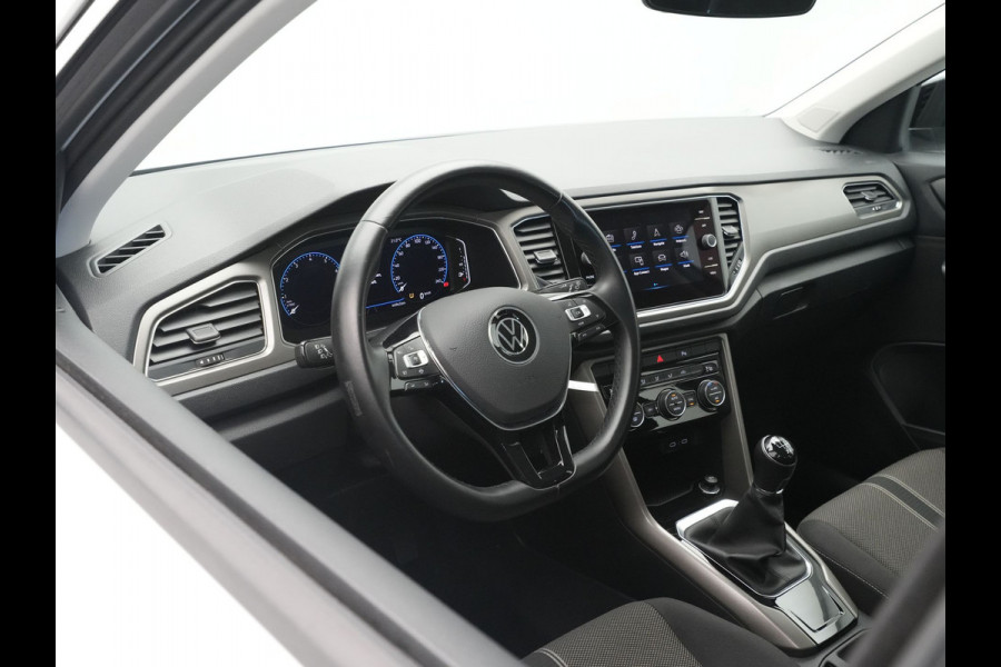 Volkswagen T-Roc 1.0 TSI 110pk Style Virtual Cockpit Clima Pdc Carplay 104
