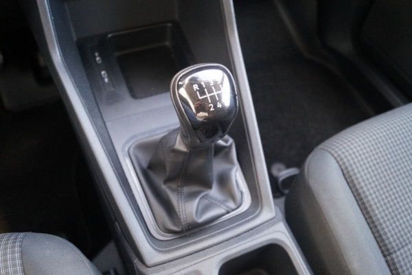 Volkswagen Caddy 2.0 TDI Comfort Cargo -AIRCO-PDC-CRUISE-CARPLAY-
