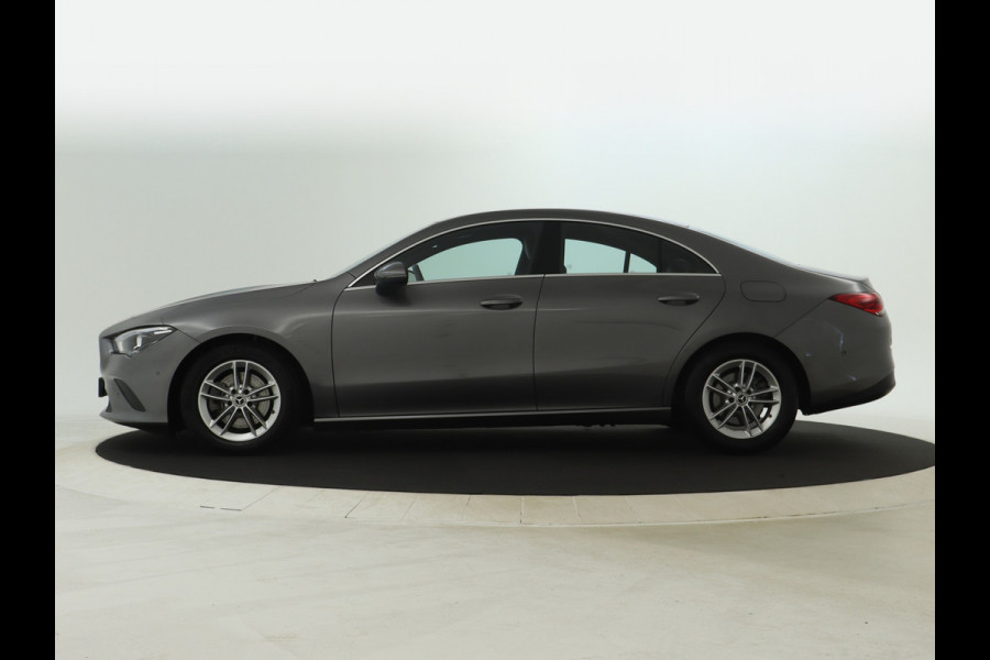 Mercedes-Benz CLA-Klasse 200 Business Solution | Led Koplampen | Spiegelpakket | Achteruitrijcamera | Stoelverwarming voor | Inclusief 24 maanden Mercedes-Benz Certified garantie voor Europa.