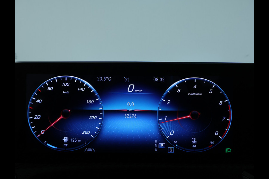 Mercedes-Benz CLA-Klasse 200 Business Solution | Led Koplampen | Spiegelpakket | Achteruitrijcamera | Stoelverwarming voor | Inclusief 24 maanden Mercedes-Benz Certified garantie voor Europa.