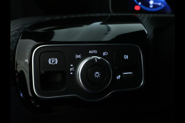 Mercedes-Benz CLA-Klasse 200 Business Solution | Led Koplampen | Spiegelpakket | Achteruitrijcamera | Stoelverwarming voor | Inclusief 24 maanden Mercedes-Benz Certified garantie voor Europa.