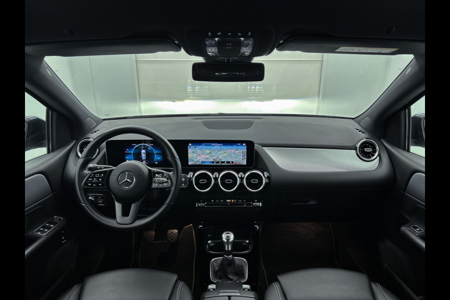 Mercedes-Benz B-Klasse 160 Advantage | Achteruitrijcamera | Lichtmetalen velgen | Navigatie | Parking support | Spiegelpakket | Inclusief 24 maanden MB Certified garantie voor Europa