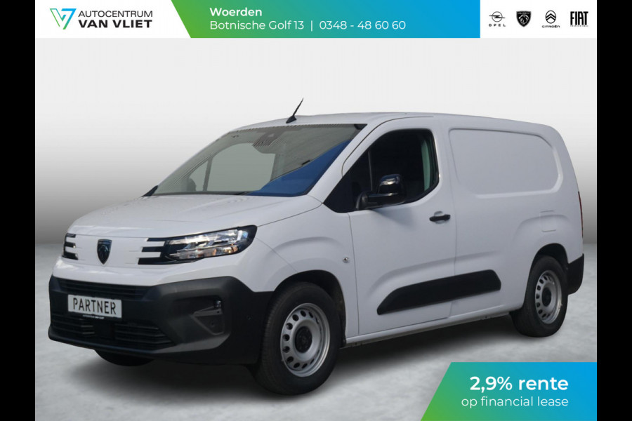 Peugeot e-Partner L2 50 kWh | 1,9% rente | navi incl. Apple Carplay | 2x camera | 3-zitter | betimmering | parkeersensoren voor/achter | rijklaarprijs