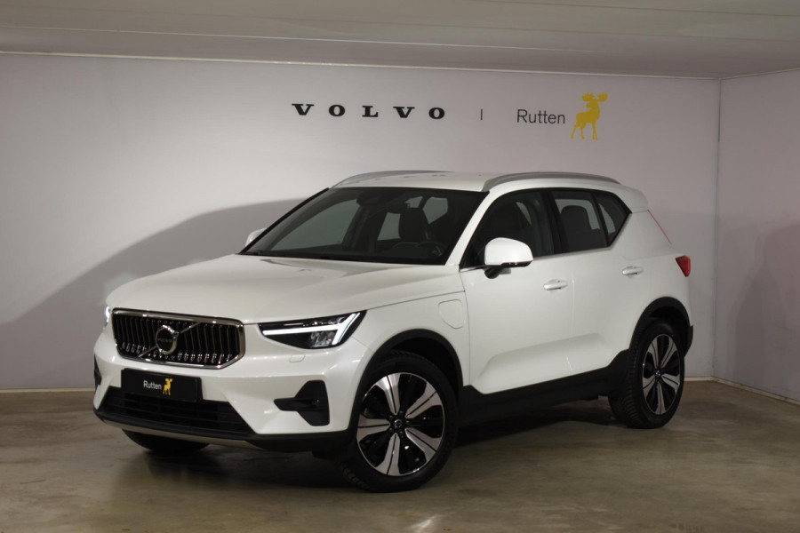 Volvo XC40 T4 211PK Automaat Inscription / Navigatie / Cruisecontrol / Lighting / Stoelverwarming / Stuurverwarming / Elektrische Stoelen / Harman Kardon / Trekhaak /