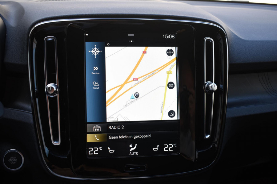Volvo XC40 T4 211PK Automaat Inscription / Navigatie / Cruisecontrol / Lighting / Stoelverwarming / Stuurverwarming / Elektrische Stoelen / Harman Kardon / Trekhaak /