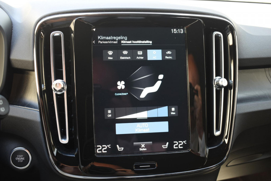 Volvo XC40 T4 211PK Automaat Inscription / Navigatie / Cruisecontrol / Lighting / Stoelverwarming / Stuurverwarming / Elektrische Stoelen / Harman Kardon / Trekhaak /