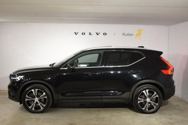Volvo XC40 T4 211PK Automaat Recharge Inscription Expression / Navigatie / Cruisecontrol / Panoramadak / Stoelverwarming / Stuurverwarming / Elektrische Achterklep / Trekhaak /