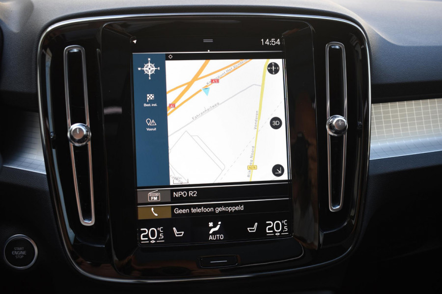 Volvo XC40 T4 211PK Automaat Recharge Inscription Expression / Navigatie / Cruisecontrol / Panoramadak / Stoelverwarming / Stuurverwarming / Elektrische Achterklep / Trekhaak /