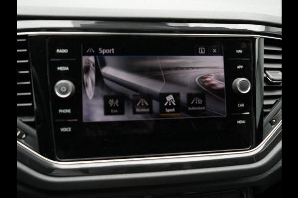 Volkswagen T-Roc 2.0 TSI 4Motion Sport 190pk | Adaptive Cruise | Carplay | LED Koplampen | Navi | Stoelverwaming | Spraakbediening |