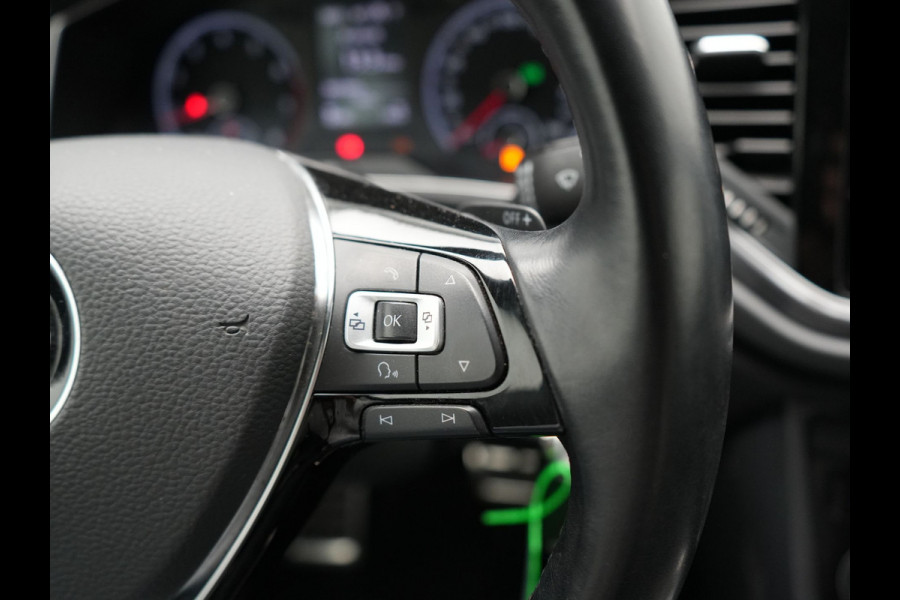 Volkswagen T-Roc 2.0 TSI 4Motion Sport 190pk | Adaptive Cruise | Carplay | LED Koplampen | Navi | Stoelverwaming | Spraakbediening |