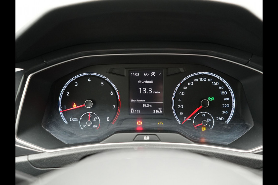 Volkswagen T-Roc 2.0 TSI 4Motion Sport 190pk | Adaptive Cruise | Carplay | LED Koplampen | Navi | Stoelverwaming | Spraakbediening |