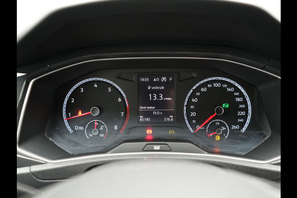 Volkswagen T-Roc 2.0 TSI 4Motion Sport 190pk | Adaptive Cruise | Carplay | LED Koplampen | Navi | Stoelverwaming | Spraakbediening |