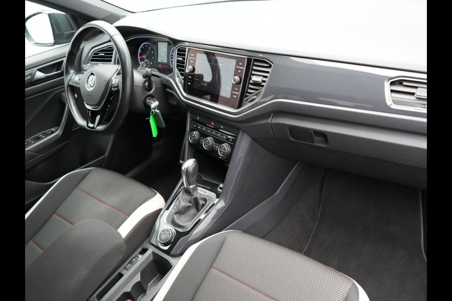 Volkswagen T-Roc 2.0 TSI 4Motion Sport 190pk | Adaptive Cruise | Carplay | LED Koplampen | Navi | Stoelverwaming | Spraakbediening |