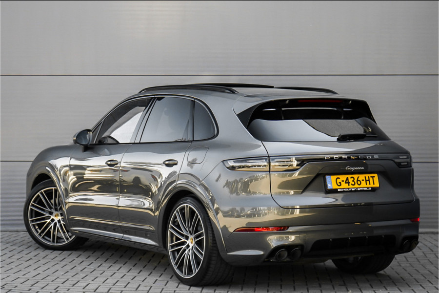 Porsche Cayenne 3.0 E-Hybrid 462PK Sport Design Sport Chrono Pano Trekhaak 22"