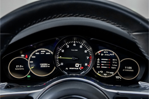 Porsche Cayenne 3.0 E-Hybrid 462PK Sport Design Sport Chrono Pano Trekhaak 22"