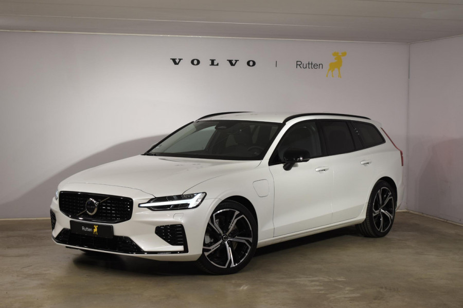 Volvo V60 T6 350PK Automaat AWD Plus Dark / Adaptieve Cruisecontrol / Parkeersensoren / Stoelverwarming / Stuurverwarming / Lighting / Elektrische Stoelen /
