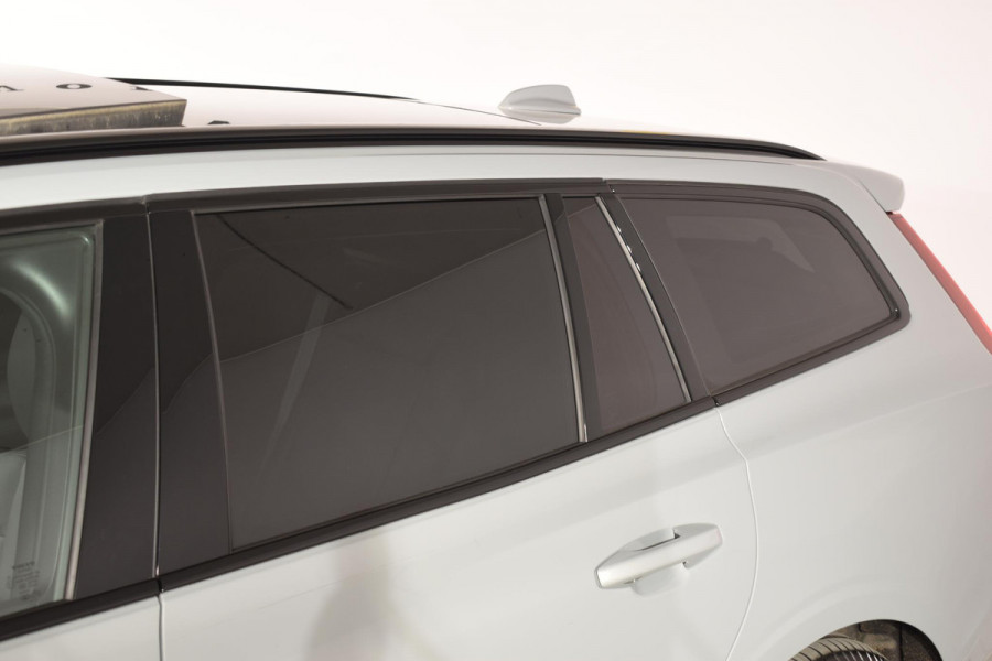 Volvo V60 T6 350PK Automaat AWD Ultra Dark / Adaptieve Cruisecontrol / Parkeersensoren / Stoelverwarming / Stuurverwarming / 360 Camera / Elektrische Stoelen /