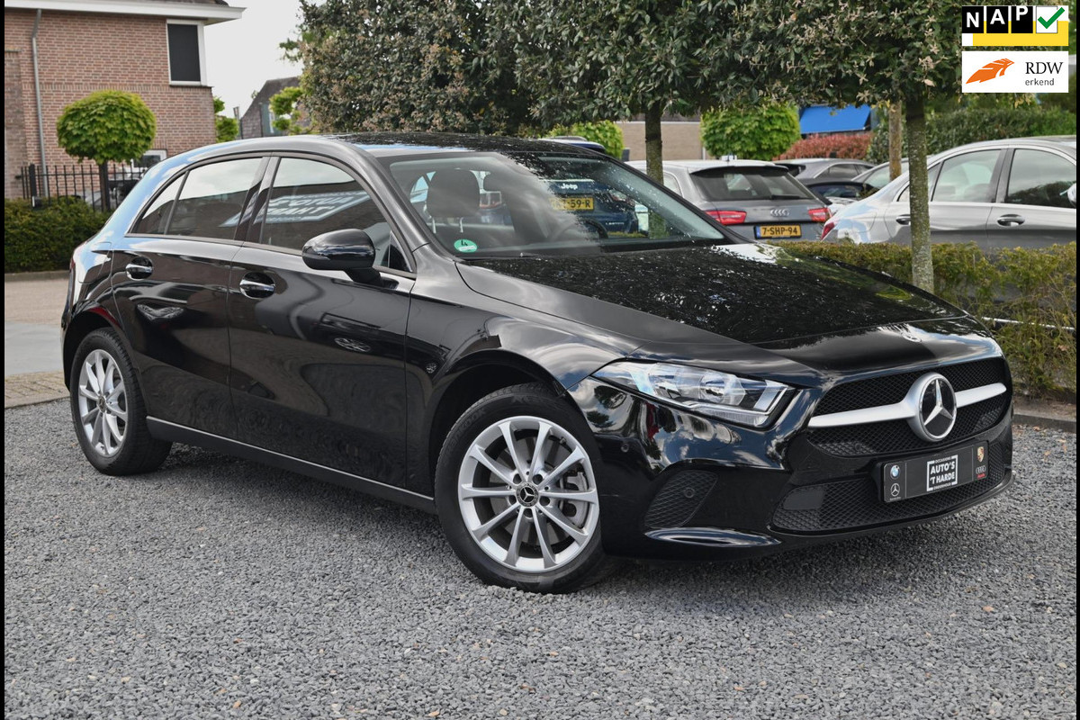 Mercedes-Benz A-Klasse 250 e Business Line 218 PK 1e Eig Dealer o.h. App Connect PDC 17''