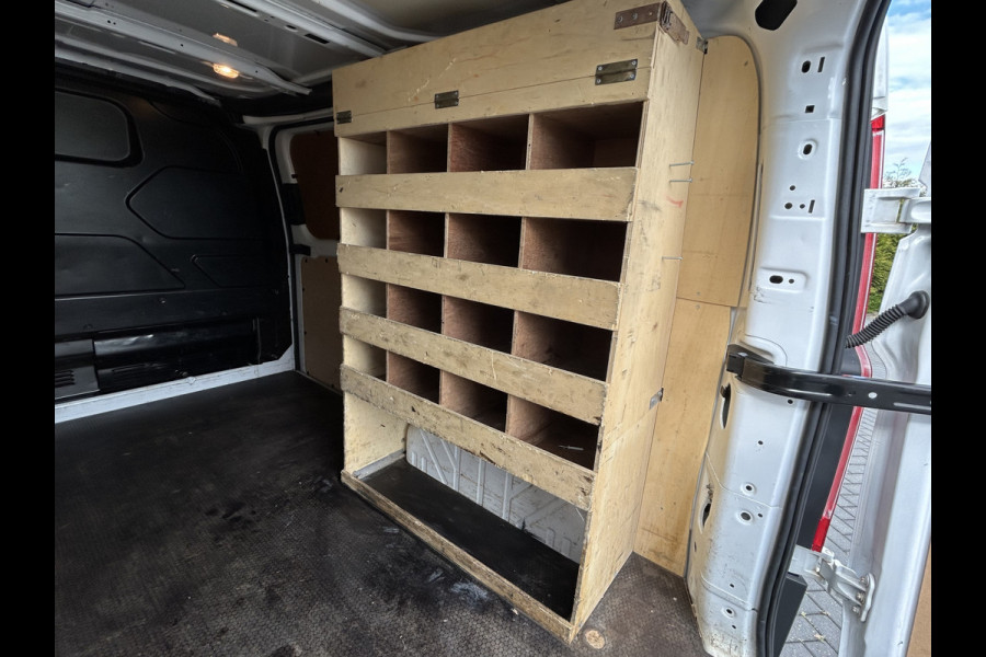 Ford Transit Custom 270 2.0 TDCI 105 PK Trend / L1H1 / 1E EIG. / INRICHTING / AIRCO / CRUISE / 3- ZITS / BLUETOOTH / 2.35 TONS TREKHAAK