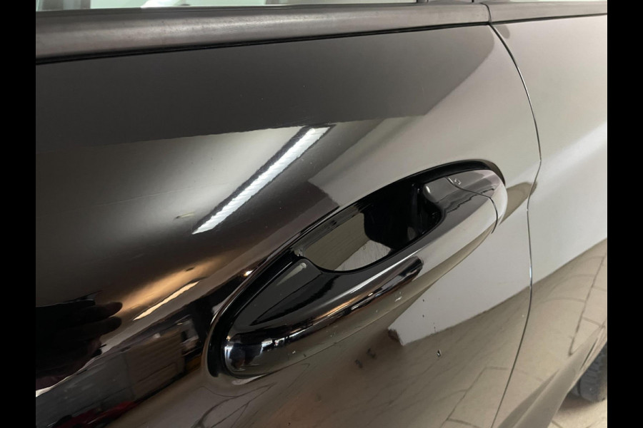 Ford Fiesta 1.1 AIRCO NAVI CRUISE BLUETOOTH VELGEN ELEK RAMEN CENT VERG MULTISTUUR 5DRS ZEER NETTE AUTO