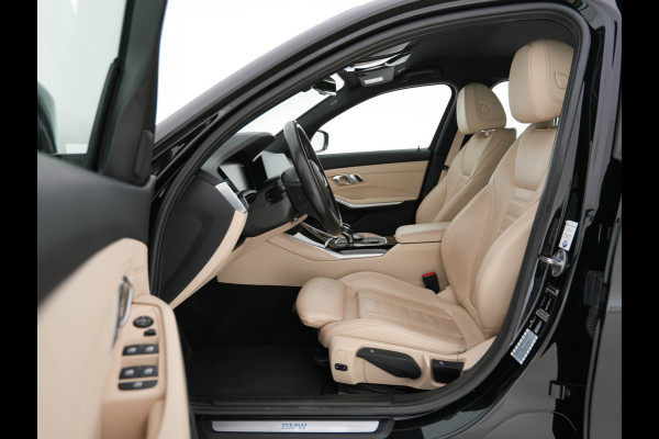 BMW 3 Serie Touring 330i High Executive Edition Sport-Pack Aut. *VERNASCA-FULL-LEATHER | DIGI-COCKPIT | FULL-LED | SPORT-SEATS | HIFI-SOUND | AMBIENT-LIGHT | HEATED-SEATS | DAB | NAVI-FULLMAP | ECC | CARPLAY | PDC | CRUISE | 18"ALU*