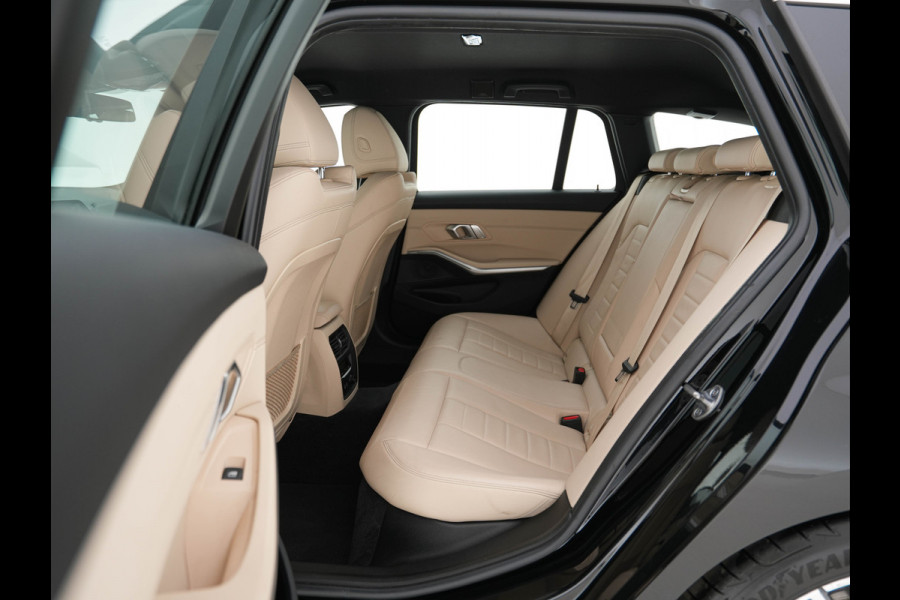 BMW 3 Serie Touring 330i High Executive Edition Sport-Pack Aut. *VERNASCA-FULL-LEATHER | DIGI-COCKPIT | FULL-LED | SPORT-SEATS | HIFI-SOUND | AMBIENT-LIGHT | HEATED-SEATS | DAB | NAVI-FULLMAP | ECC | CARPLAY | PDC | CRUISE | 18"ALU*