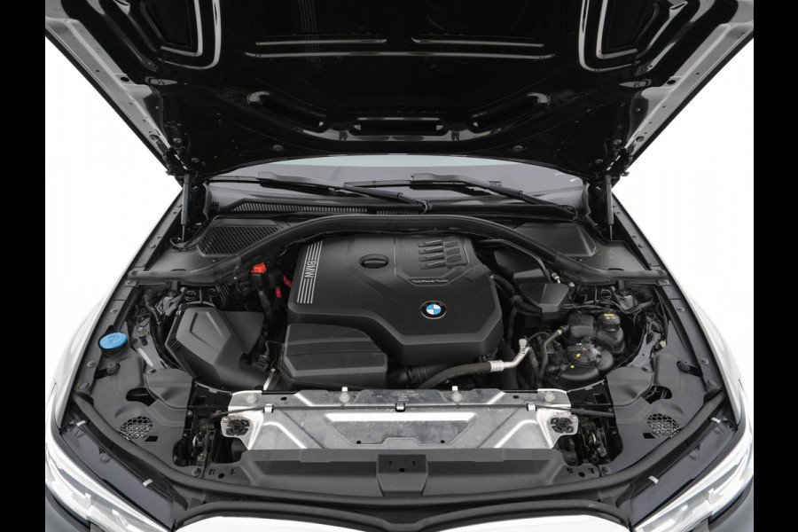 BMW 3 Serie Touring 330i High Executive Edition Sport-Pack Aut. *VERNASCA-FULL-LEATHER | DIGI-COCKPIT | FULL-LED | SPORT-SEATS | HIFI-SOUND | AMBIENT-LIGHT | HEATED-SEATS | DAB | NAVI-FULLMAP | ECC | CARPLAY | PDC | CRUISE | 18"ALU*