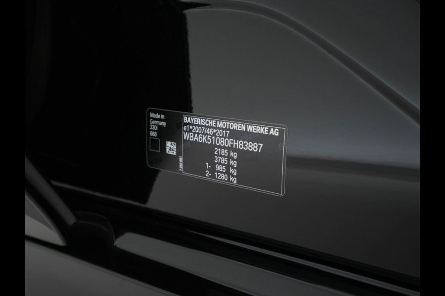 BMW 3 Serie Touring 330i High Executive Edition Sport-Pack Aut. *VERNASCA-FULL-LEATHER | DIGI-COCKPIT | FULL-LED | SPORT-SEATS | HIFI-SOUND | AMBIENT-LIGHT | HEATED-SEATS | DAB | NAVI-FULLMAP | ECC | CARPLAY | PDC | CRUISE | 18"ALU*