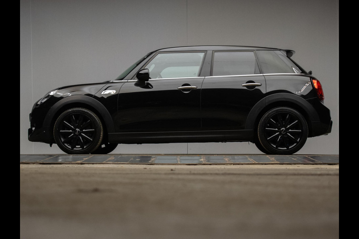 MINI Mini 2.0 Cooper S Sport (PANORAMADAK,NAVI,HARMAN/KARDON,PDC,LED,STOELVERWARMING,DAB,SPORTSTOELEN,LM VELGEN,NETTE STAAT) MINI Mini 2.0 Cooper S Sport (PANORAMADAK,NAVI,HARMAN/KARDON,PDC,LED,STOELVERWARMING,DAB,SPORTSTOELEN,LM VELGEN,NETTE STAAT)