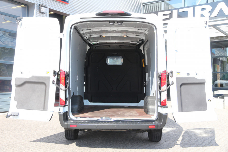 Ford Transit 2.0 TDCI 170PK | Aut. | L2H2 | Camera | Stoelverwarming | Airco..