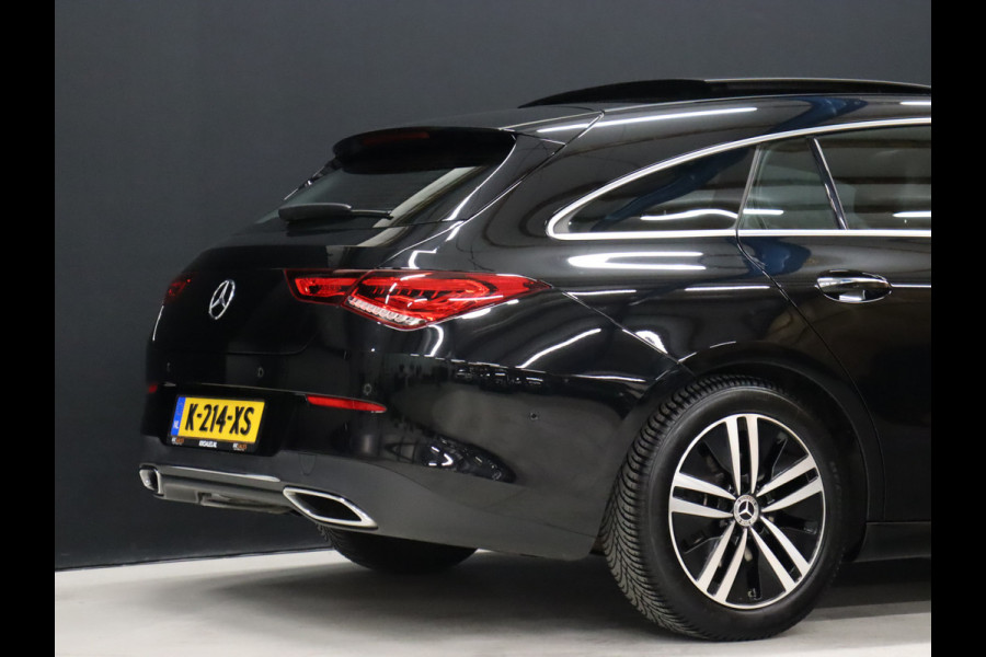 Mercedes-Benz CLA-Klasse Shooting Brake 200 Business Solution Luxury [CARPLAY, CRUISE CONTROL,SCHUIFKANTELDAK,  SFEERVERLICHTING, DIGITAL DASH, TREKHAAK, MEMORY SEATS, STOELVERWARMING, CAMERA + PDC, MERCEDES-BENZ KOPLAMPEN, VOL LEDER, NAVIGATIE, NIEUWSTAAT]