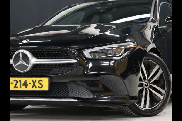 Mercedes-Benz CLA-Klasse Shooting Brake 200 Business Solution Luxury [CARPLAY, CRUISE CONTROL,SCHUIFKANTELDAK,  SFEERVERLICHTING, DIGITAL DASH, TREKHAAK, MEMORY SEATS, STOELVERWARMING, CAMERA + PDC, MERCEDES-BENZ KOPLAMPEN, VOL LEDER, NAVIGATIE, NIEUWSTAAT]