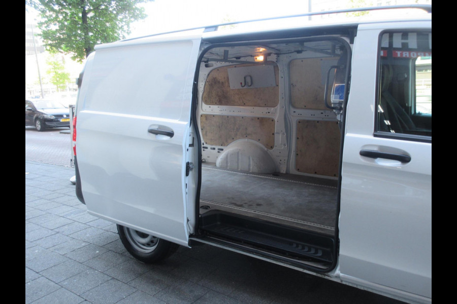 Mercedes-Benz Vito 110 CDI Lang Airco Stoelverwarming PDC